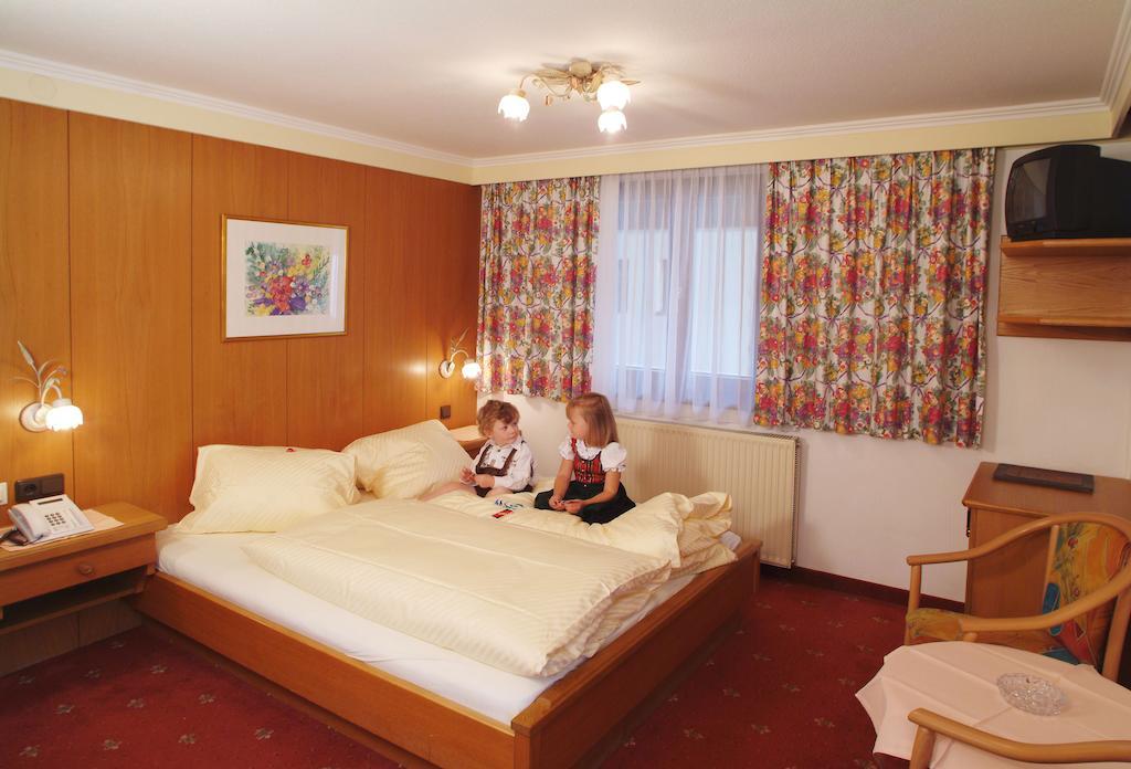 Hotel Mitterer Saalbach-Hinterglemm Quarto foto
